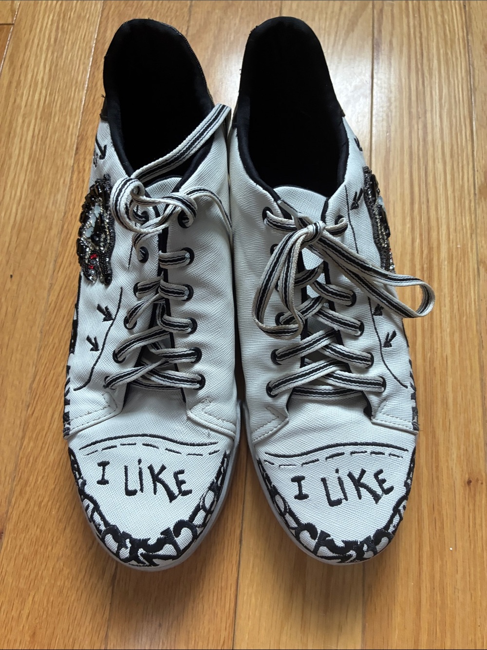 Animal White and Black Canvas Sneakers with Graphic Detailing - Picture 2 of 8